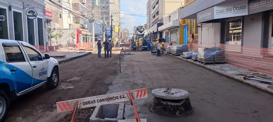 Revitalização da Rua Independência: Inicia concretagem da primeira quadra