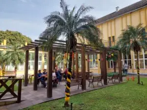 amplo e aconchegante espaço do Centro de Espiritualidade Cristo Re