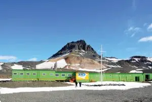 Imagem do livro Expedições Antárticas”, de Cesar Rodrigo dos Santos