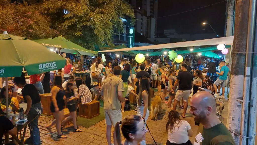 Rua de Lazer acontece na Rua Lindolfo Collor, em São Leopoldo