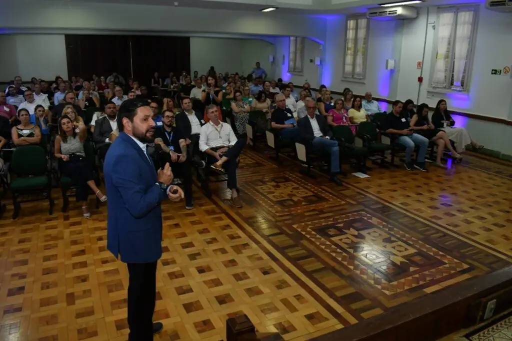 São Leopoldo sedia encontro com prefeitos sobre gestão inovadora