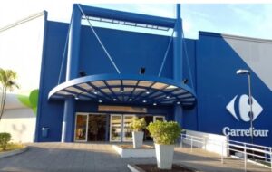 Carrefour de São Leopoldo agora é da bandeira Viezzer Supermercados