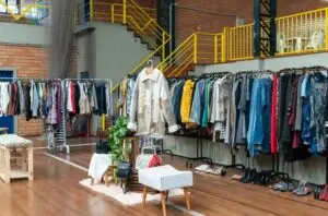 Feira Bem Vestida é especializada em brechós