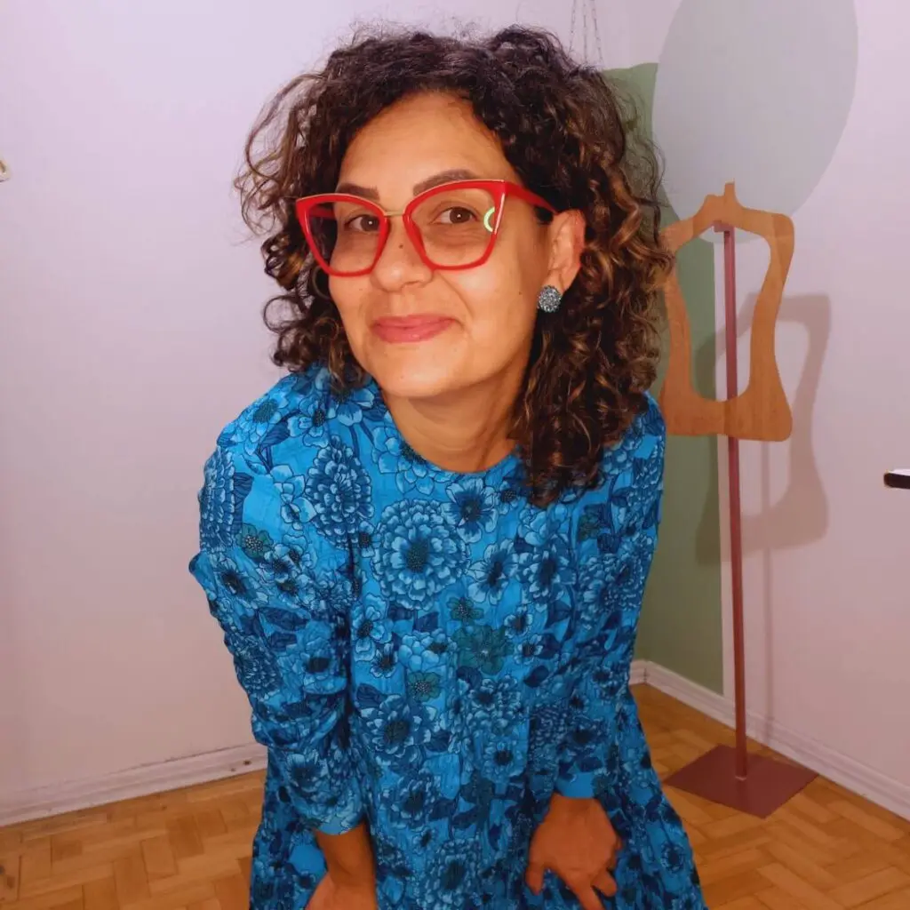 Brechó Feira Bem Vestida tem evento especial nesta terça-feira, 28