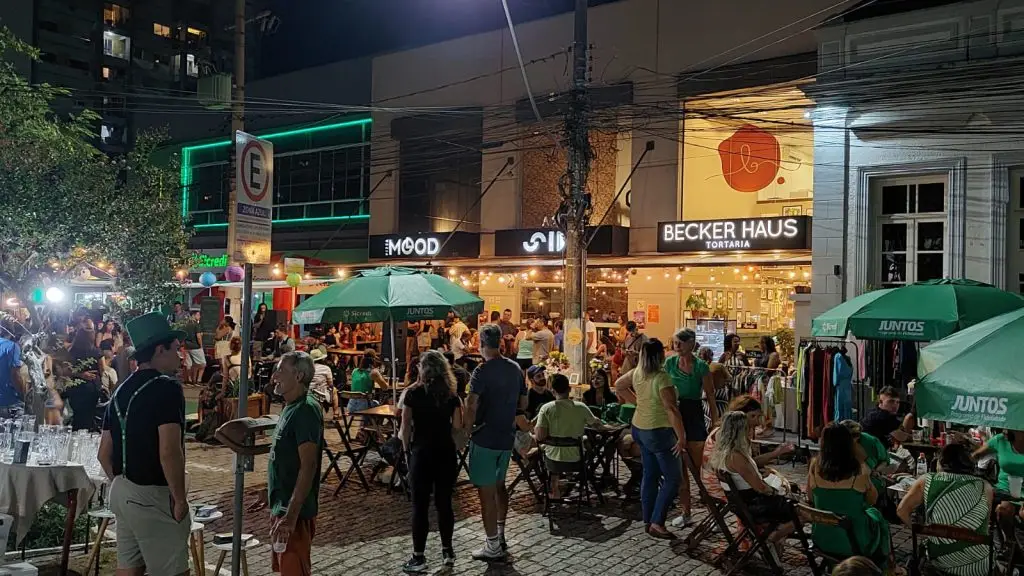 Rua de Lazer entra em clima de Oktoberfest neste domingo, 19
