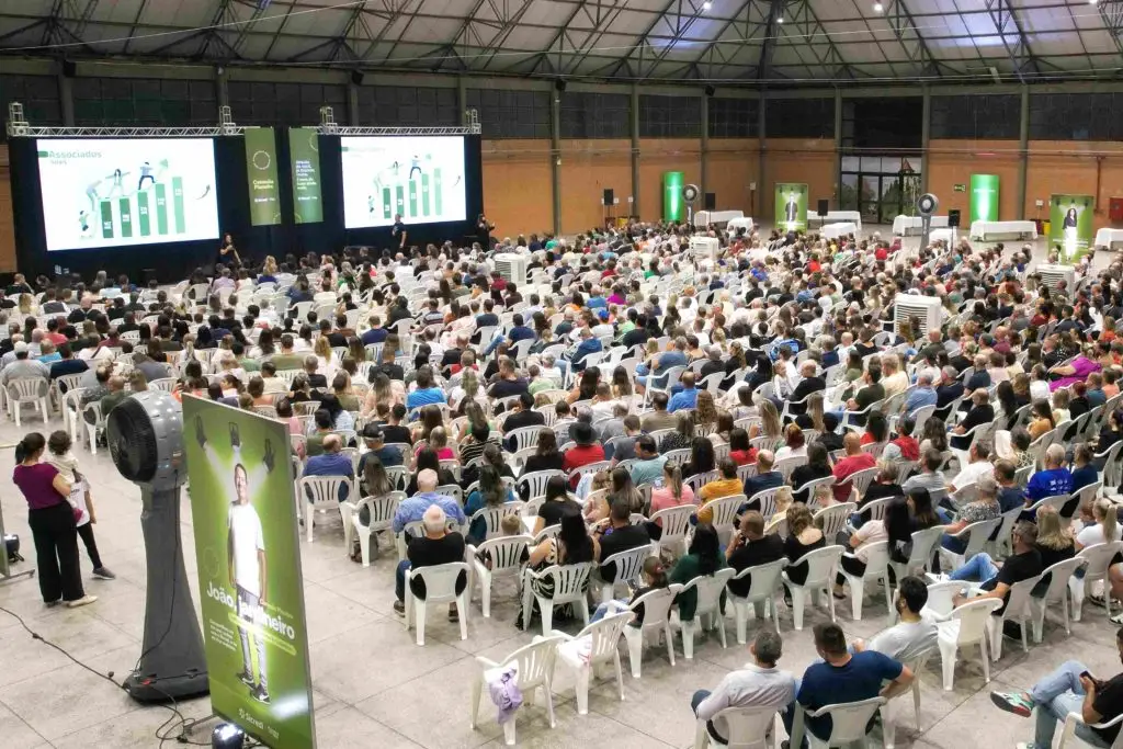 Sicredi Pioneira atinge marca de 300 mil associados