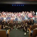 Mostra das oficinas do Projeto Canto Coral na Escola emociona alunos, professores e pais no Teatro Municipal