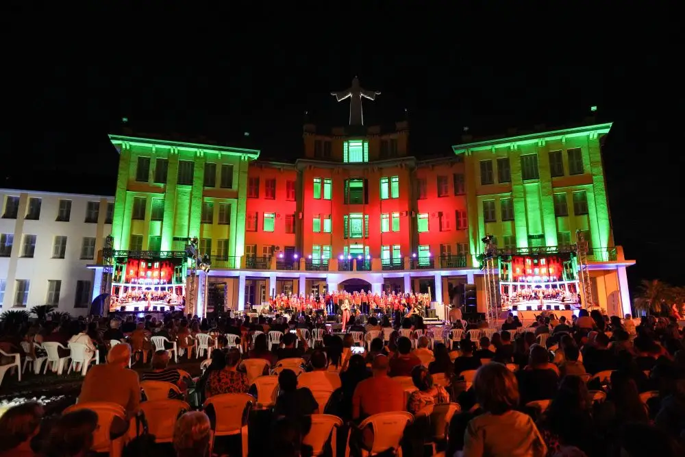 Espetáculo A Família Tannenbaum marca o Natal em São Leopoldo