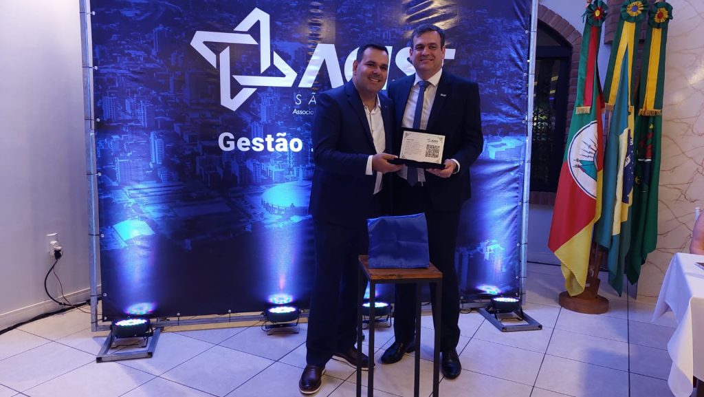 ACIST-SL empossa gestão 2026/2027