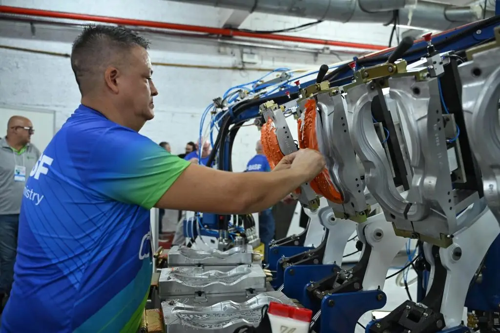 49ª Fimec destaca inovações que ampliam a competitividade da indústria coureiro e calçadista