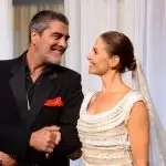 Teatro Municipal recebe “Casa, Comida e Alma Lavada”, peça  que retrata os altos e baixos do casamento