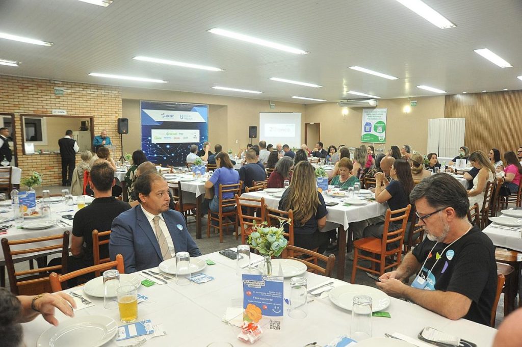 Consultores promovem Terça de Integração da ACIST-SL