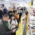 Novo Hamburgo sedia feira calçadista focada em negócios 